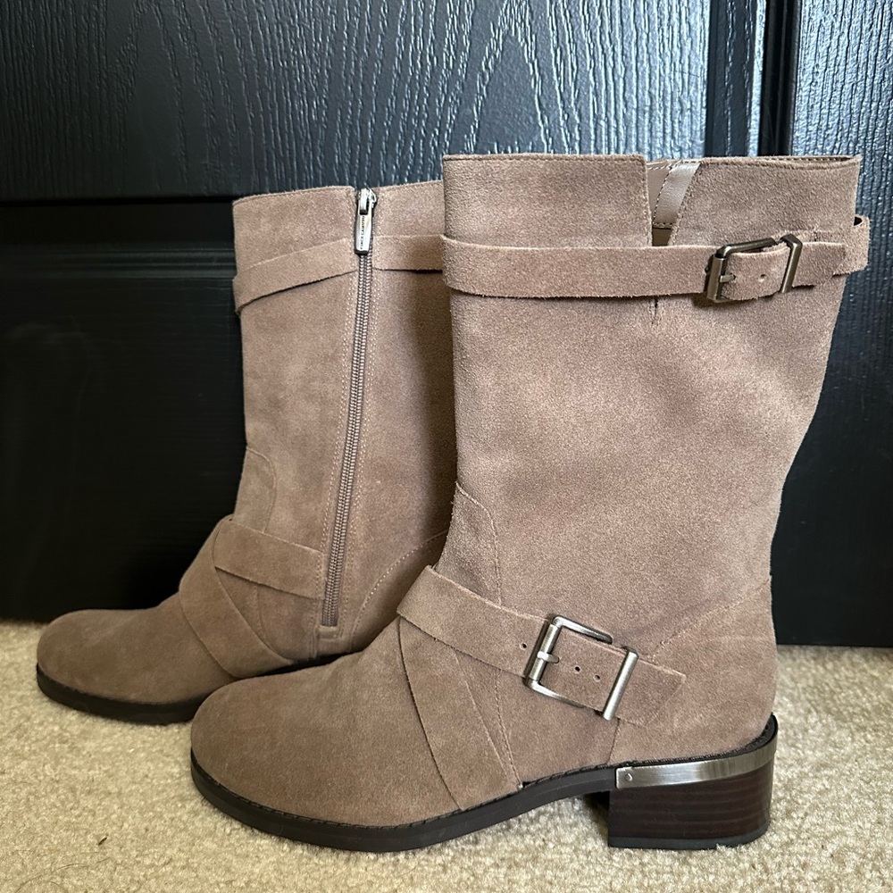 EUC Vince Camaro boots